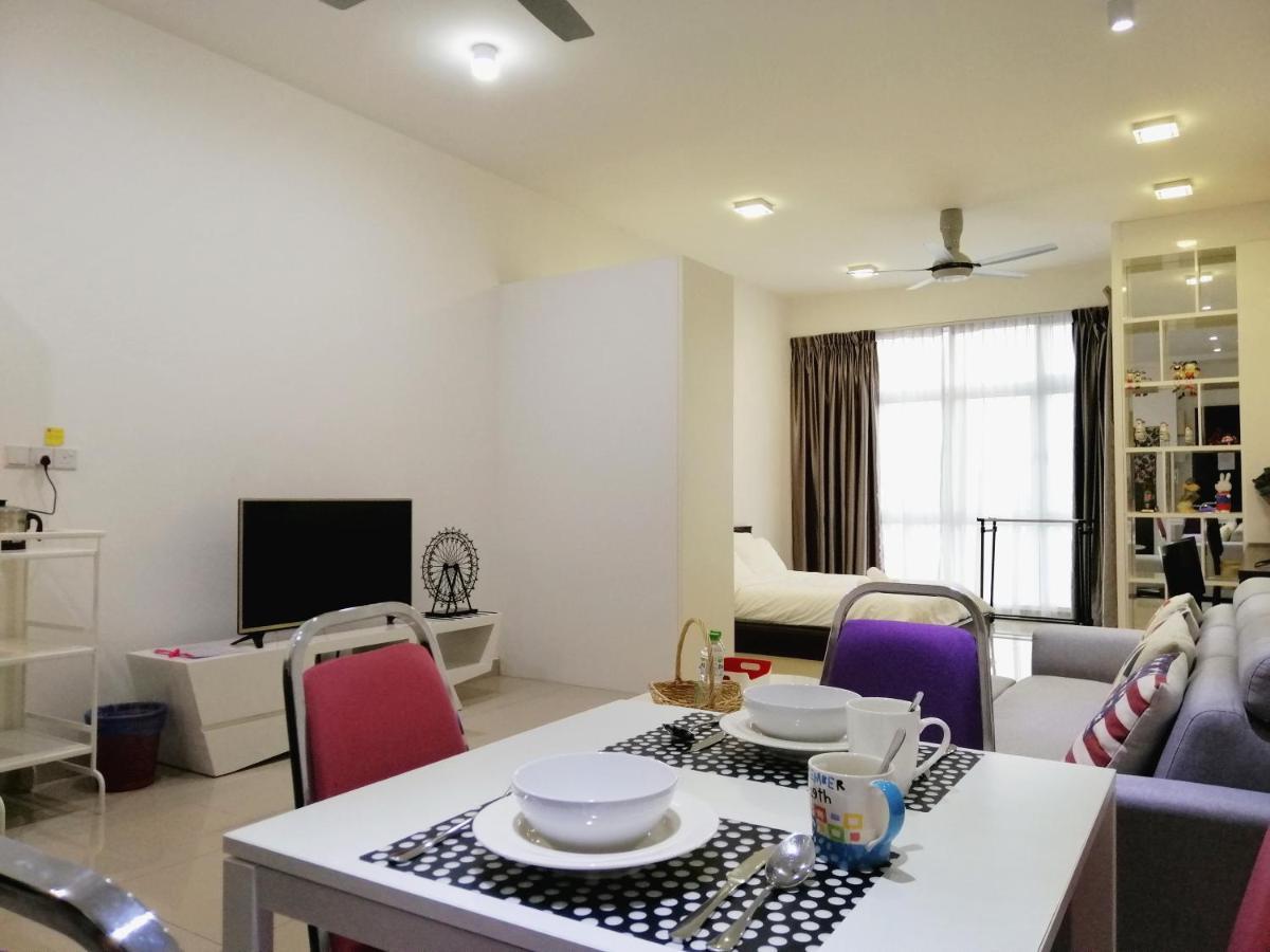Delight Homestay Twin Galaxy Джохор-Бару Экстерьер фото