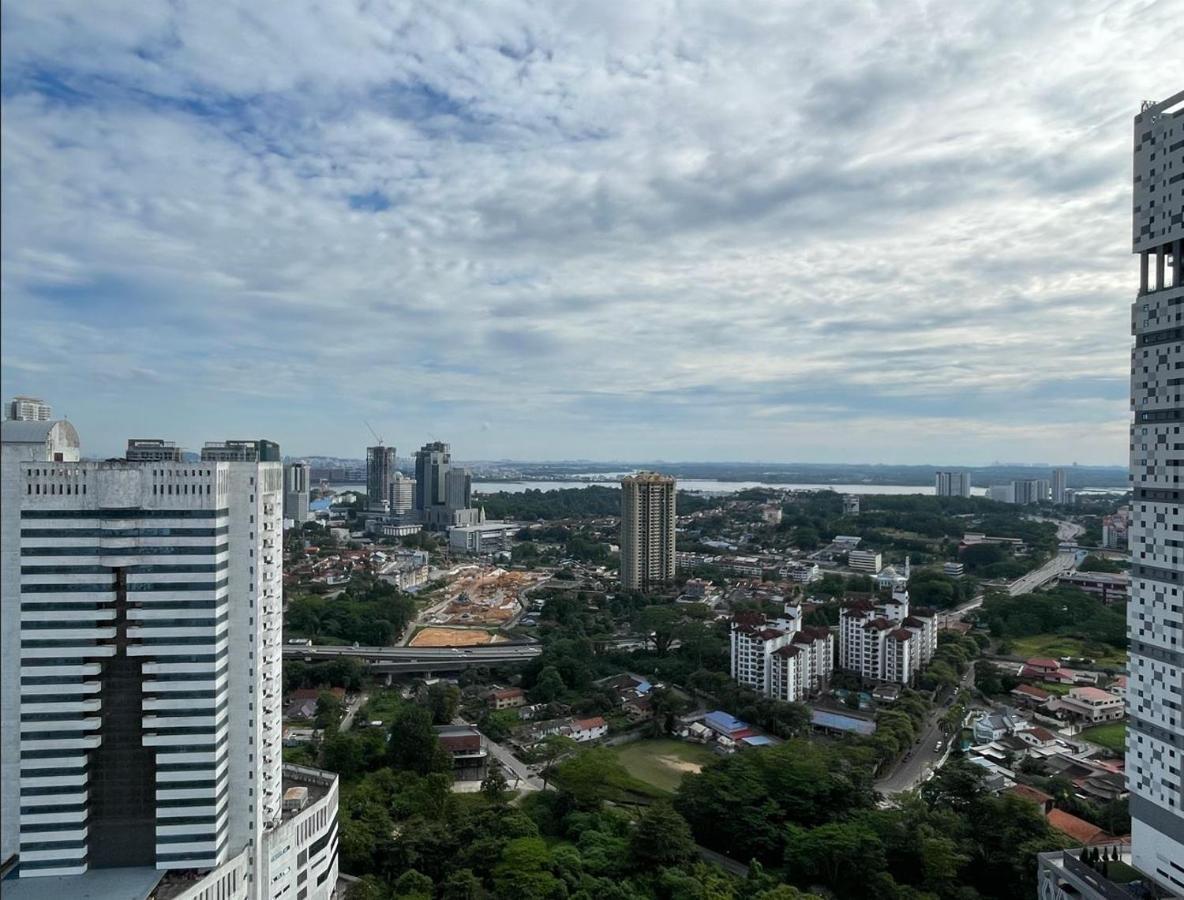 Delight Homestay Twin Galaxy Джохор-Бару Экстерьер фото